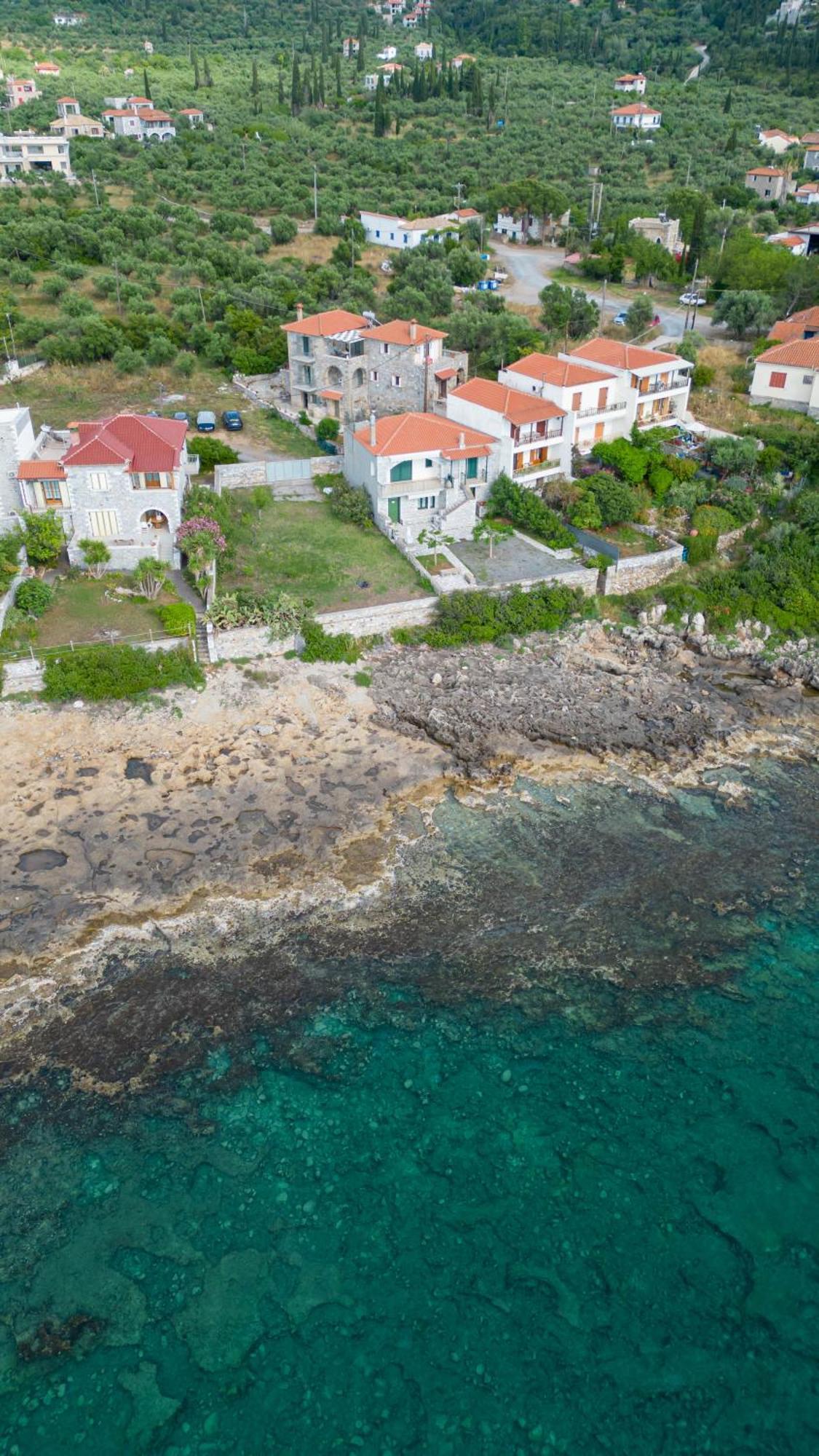 Апартаменты Σελήνη Kotronion  Экстерьер фото